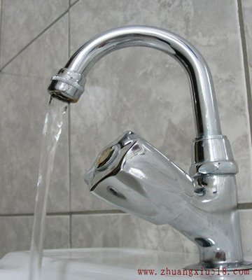优质龙头流出健康好水冷热水龙头安装流程