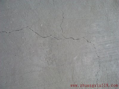 别心塞!墙面开裂的5大原因及处理措施