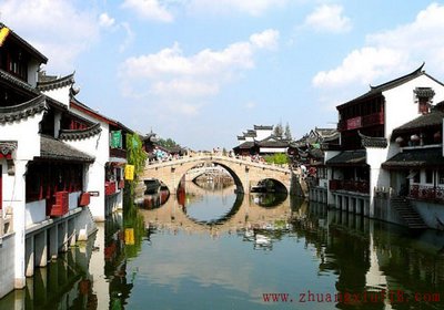 建筑因水添灵性房屋风水中的水