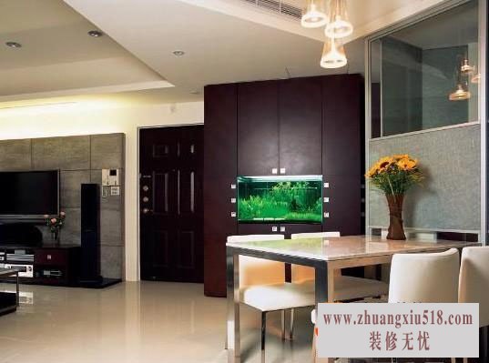 鱼缸玄关装修效果图 打造你的好风水家居