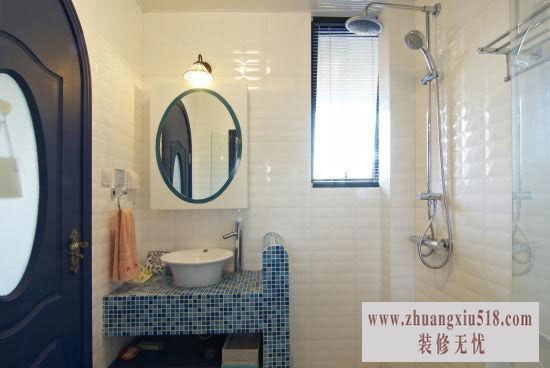 与水相关的快乐联想,莫过于海边的浴场,将海搬进家里,感受下夏日玩水的乐趣吧。