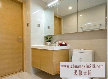 平价简约卫浴瓷砖装修效果图