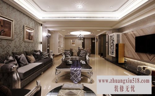 视觉完全无阻隔,玄关、餐厅、客厅开放式相连,展现大宅的开阔气势,整体空间运用材质的巧妙混搭,由此角度更见其丰富性。