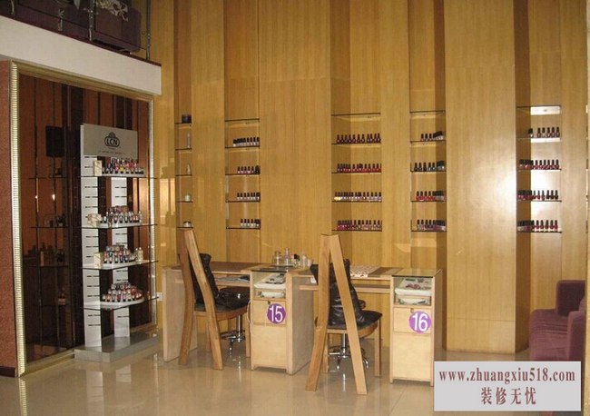 简约风格美甲店装修图片-简约风格椅凳图片