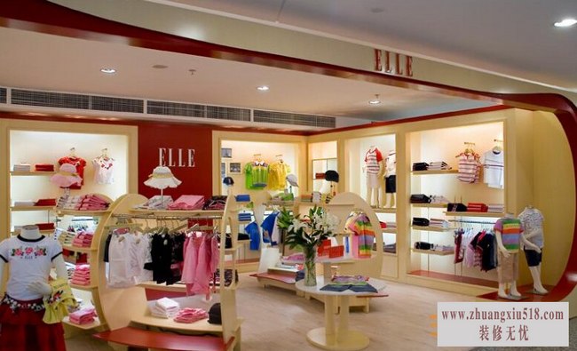 现代儿童店面装修效果图10 个性童趣的城堡衣库