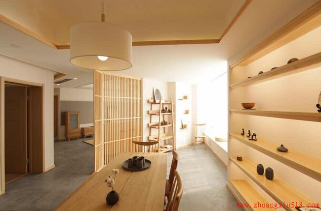 原木日式风格家装餐厅图
