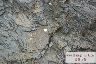 红柱石