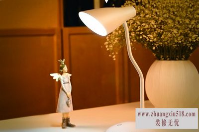 usb台灯多少钱