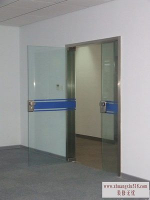 地弹簧门价格