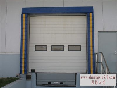 提升门安装