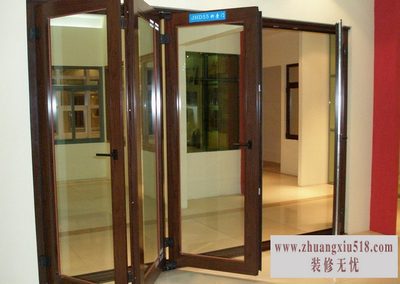 铝合金折叠门安装