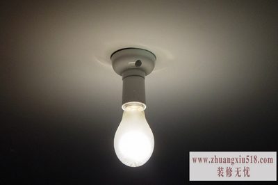 灯座安装