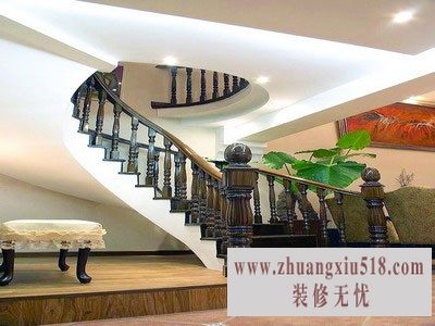 楼梯扶手的选择和注意事项