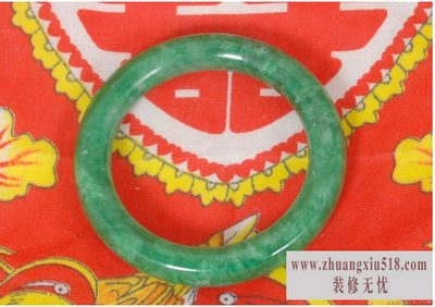 翡翠手镯