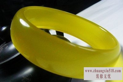 猫眼石手镯什么颜色好