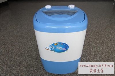 小鸭迷你洗衣机怎么用