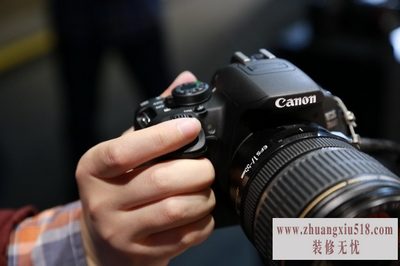 宾得k30和佳能700d