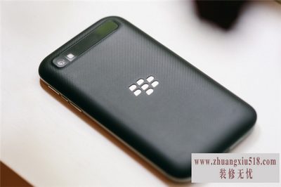 黑莓q20