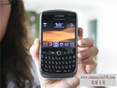 黑莓8900